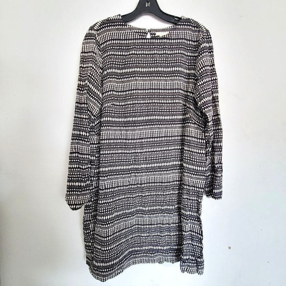 H&M Black White Stripe Geometric Long Sleeve Deep Key Hole Back Shift Dress 12